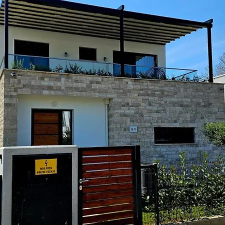 With Private Pool San Pietro By Melia Willa *